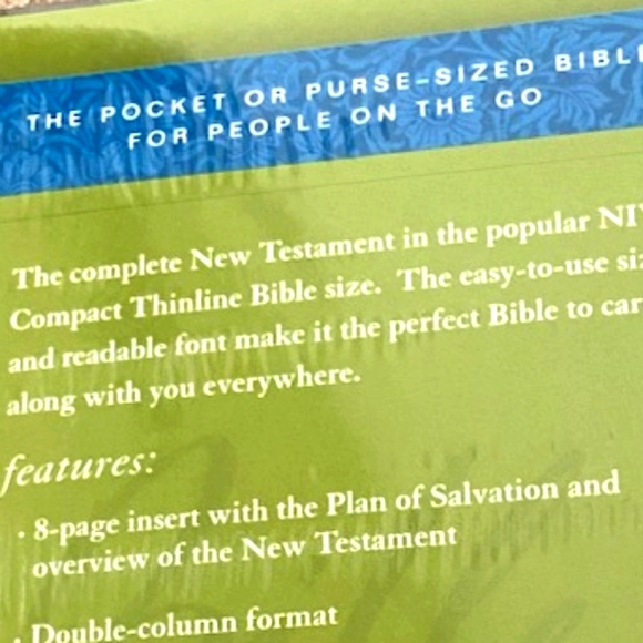 NIV  New Testament Compact Bible NWT - Picture 4 of 4
